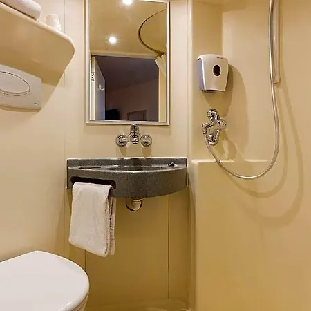 Hotel Premiere Classe Nantes Ouest - Herblain *